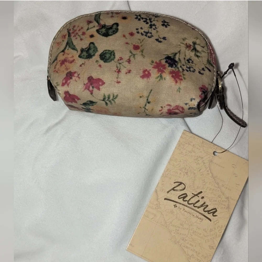 NWT Patricia Nash Valerie Prairie Rose Leather & Canvas Pouch W/ Floral Design - Picture 2 of 6